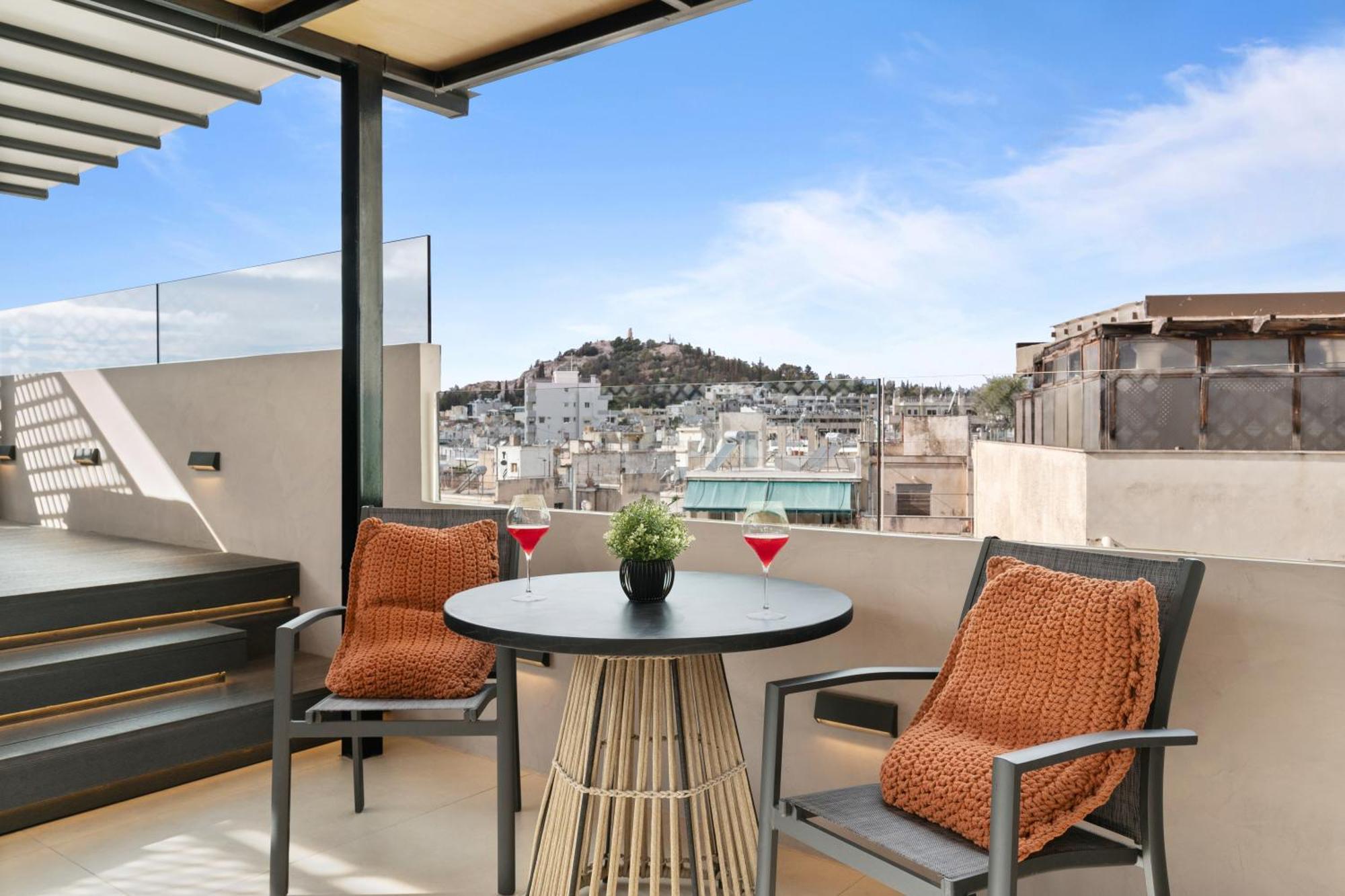 Acron & Apartment